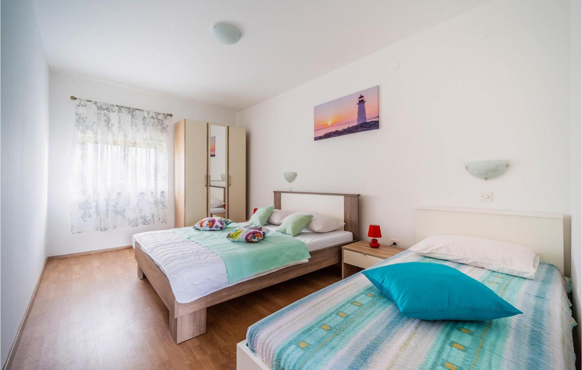 Amazing Apartment In Krnica With Kitchen Kültér fotó